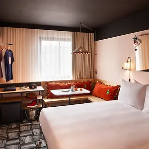 the-re-london-hotel.brighton-hotels-england.com/