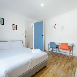 https://great-rooms-in-stepney-green-station-12.cambridgehotelsuk.com