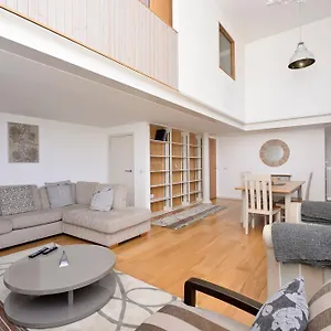 Destiny Scotland - Broughton St Lofts Apartment EDI